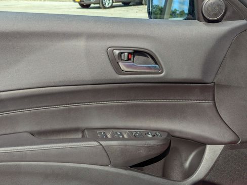 Used 2020 Acura ILX image 10