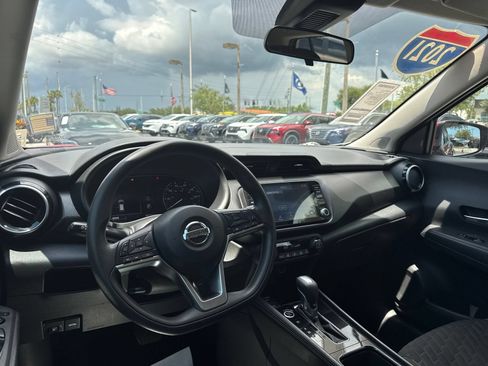 Used 2021 Nissan Kicks SV FWD image 21