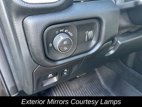 Used 2022 RAM 1500 Big Horn AWD/4WD image 41