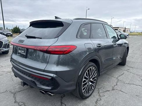 Used 2025 Audi SQ5 Premium Plus AWD/4WD image 3