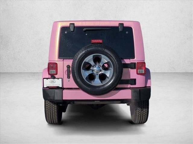 Used 2018 Jeep Wrangler Sahara w/ Connectivity Group AWD/4WD image 7