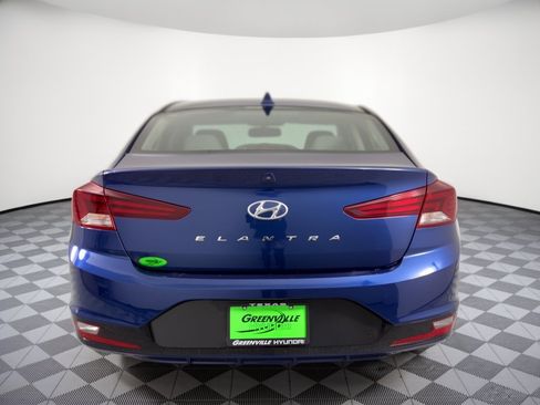 Used 2020 Hyundai Elantra SEL FWD image 11