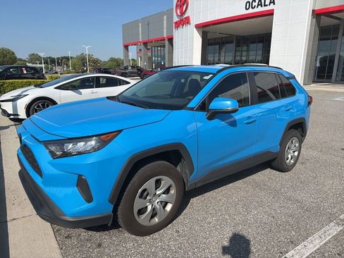 Used 2019 Toyota RAV4 LE w/ All Weather Liner Package FWD image 2