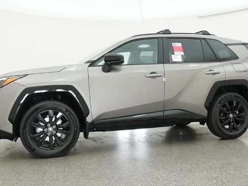 Used 2026 Toyota RAV4 SE FWD image 21