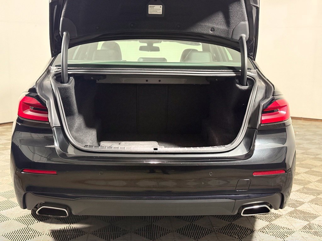 Used 2023 BMW 530i xDrive w/ Premium Package AWD/4WD image 6