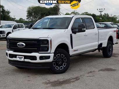New 2025 Ford F350 Platinum w/ FX4 Off-Road Package