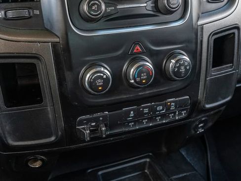 Used 2018 RAM 2500 Tradesman w/ Chrome Appearance Group AWD/4WD image 29