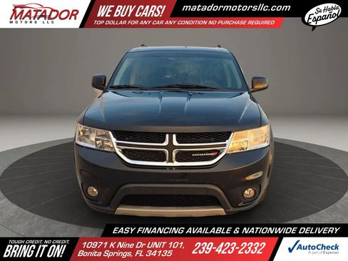 Used 2012 Dodge Journey SXT FWD image 2