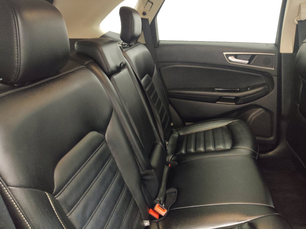 Used 2020 Ford Edge SEL FWD image 19