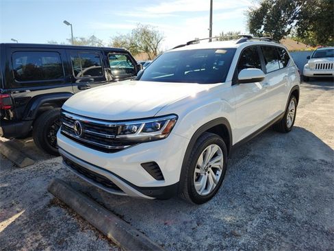 Used 2022 Volkswagen Atlas SE image 2