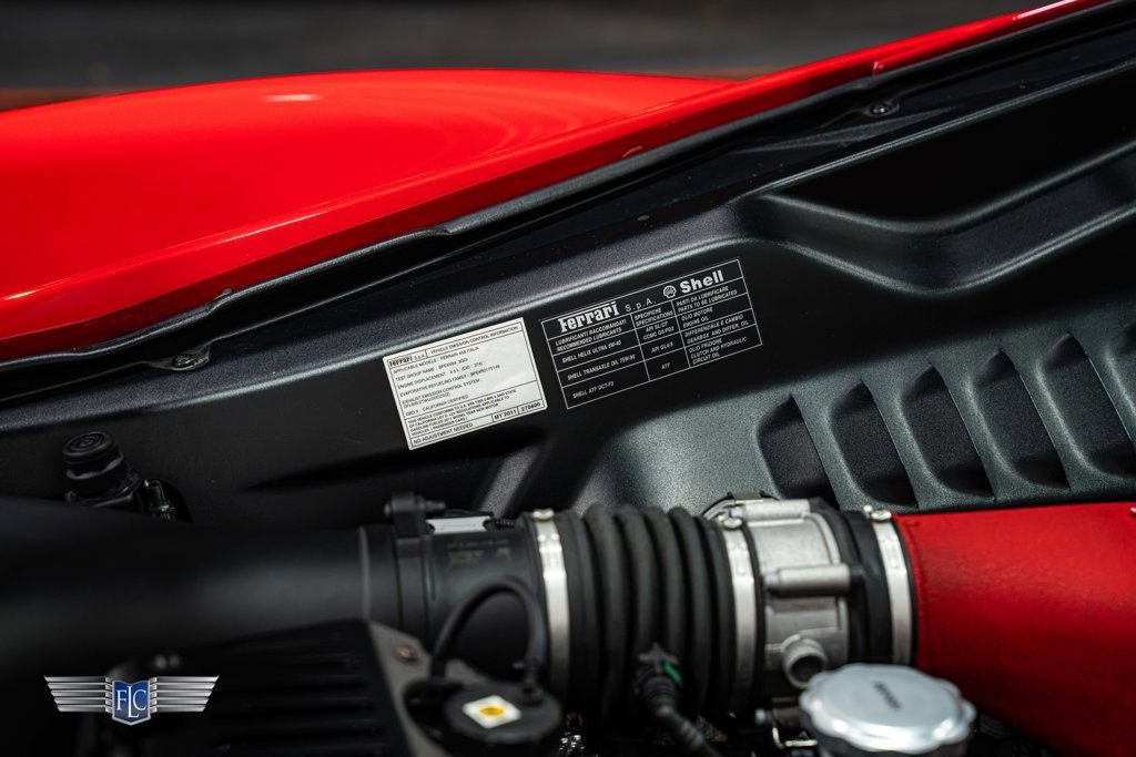 Used 2011 Ferrari 458 Italia Coupe RWD image 20
