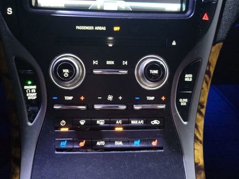 Used 2016 Lincoln MKX Reserve w/ Technology Package image 20