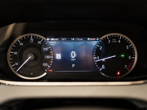 Used 2023 Land Rover Range Rover Evoque R-Dynamic S image 30