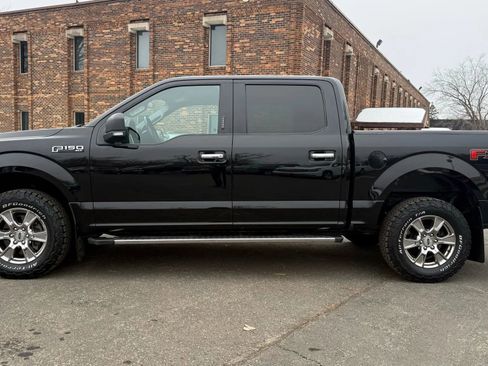 Used 2016 Ford F150 XLT w/ Equipment Group 302A Luxury image 5