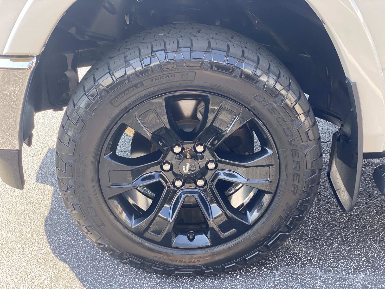 Used 2020 RAM 1500 Laramie AWD/4WD image 13