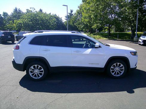 Used 2019 Jeep Cherokee Latitude w/ Popular Appearance Group FWD image 6