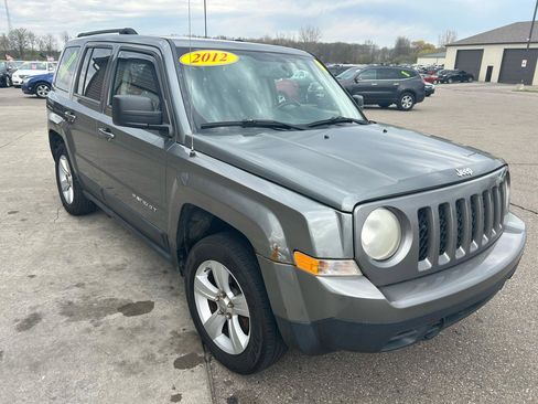 Used 2012 Jeep Patriot Sport AWD/4WD image 3