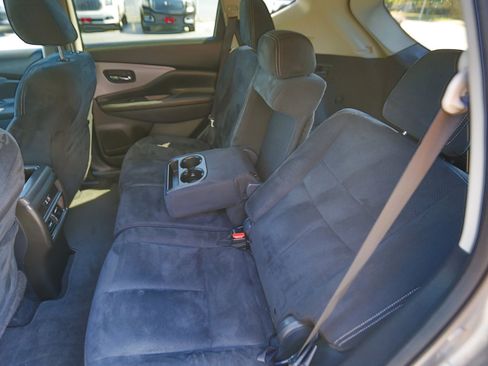 Used 2022 Nissan Murano S image 10