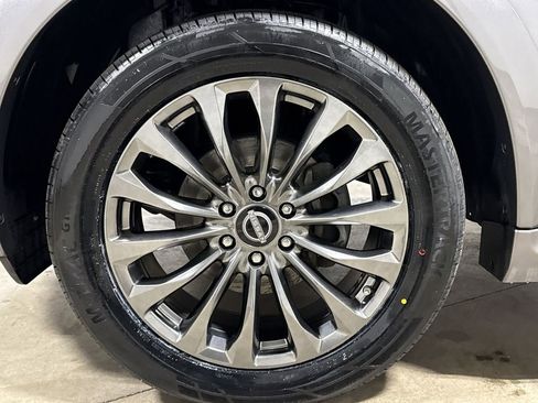 Used 2022 Nissan Armada Platinum w/ Captain's Chairs Package image 29