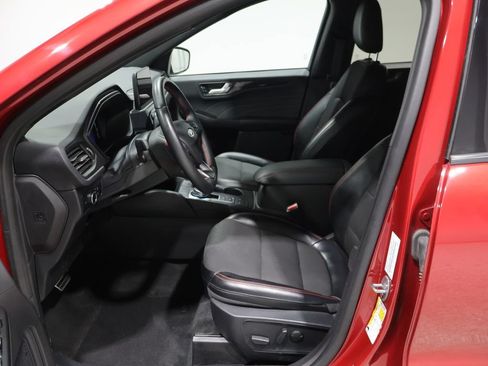 Used 2024 Ford Escape ST-Line AWD/4WD image 8