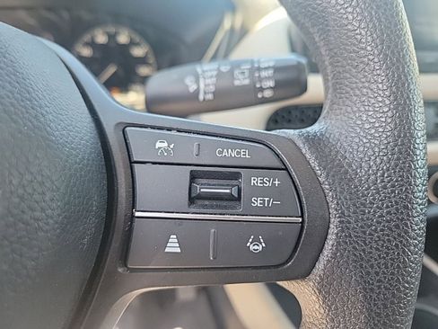 Used 2023 Honda HR-V LX image 19