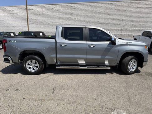Used 2024 Chevrolet Silverado 1500 LT RWD image 3
