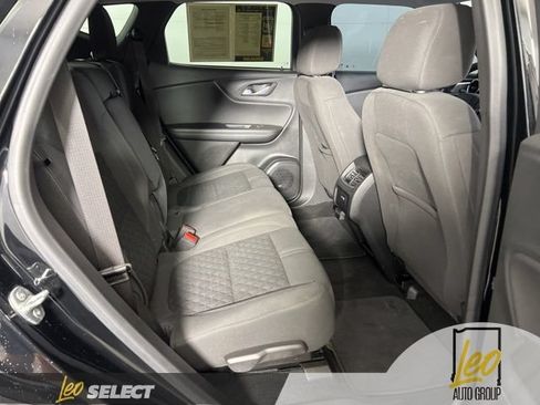 Used 2021 Chevrolet Blazer LT FWD image 14