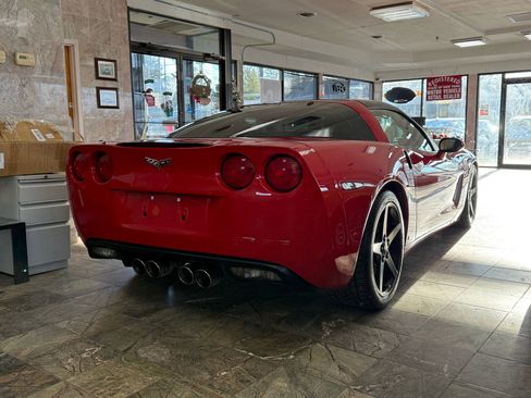 Used 2006 Chevrolet Corvette Coupe w/ Preferred Equipment Group image 7