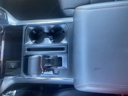 New 2025 Ford F150 Lariat w/ Equipment Group 501A Mid image 24