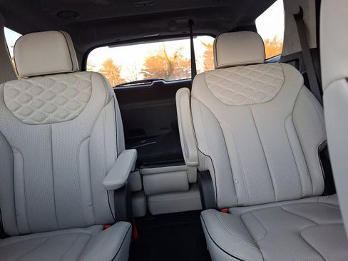 Certified 2022 Hyundai Palisade Calligraphy w/ Cargo Package image 19