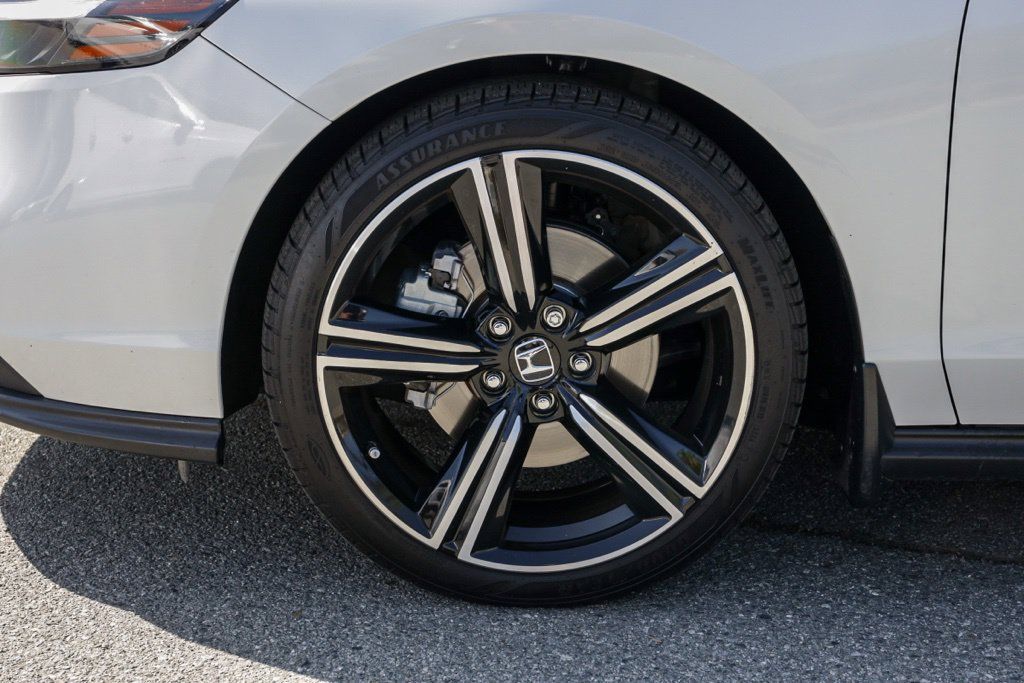 Used 2024 Honda Accord Sport image 12