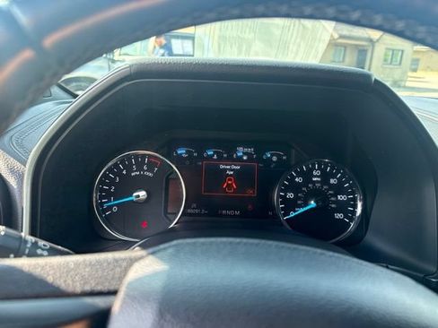 Used 2019 Ford Expedition Limited w/ Equipment Group 302A AWD/4WD image 26