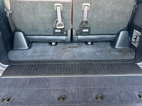 Used 2016 Lexus LX 570 4WD w/ Luxury Package image 19