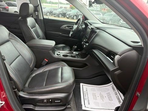 Used 2019 Chevrolet Traverse LT w/ LT Premium Package AWD/4WD image 22