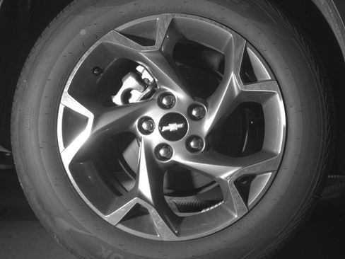 Used 2025 Chevrolet Trax LT w/ LT Convenience Package image 15