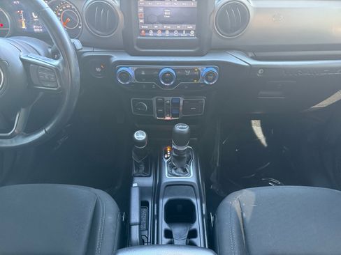 Used 2020 Jeep Wrangler Unlimited Sport image 11