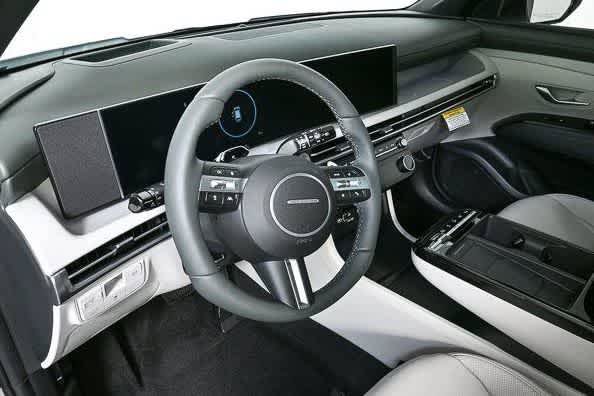 New 2026 Hyundai Tucson Limited FWD image 15