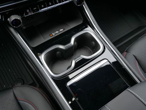 New 2026 Chevrolet Traverse RS w/ LPO, Floor Liner Package image 25