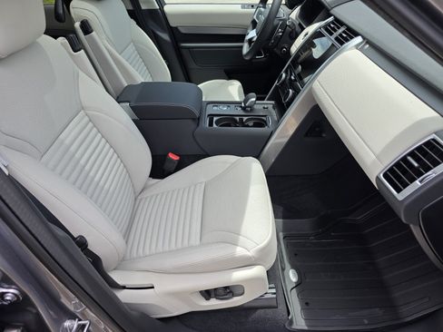 New 2026 Land Rover Discovery Dynamic SE AWD/4WD image 3