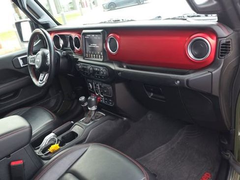 Used 2021 Jeep Gladiator Rubicon AWD/4WD image 28