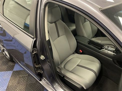 Certified 2019 Honda Civic EX image 25