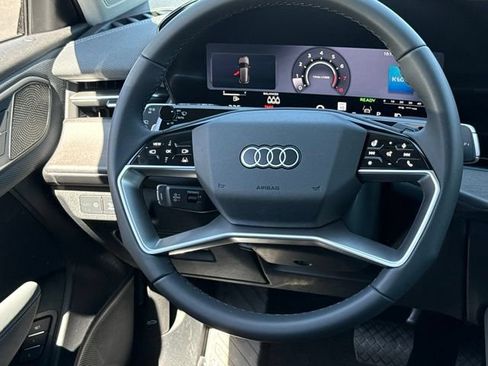 New 2026 Audi Q3 quattro 2.0T AWD/4WD image 22