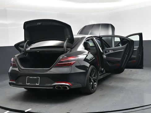 Used 2023 Genesis G70 2.0T w/ Sport Prestige Package image 19