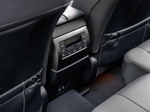 Used 2022 Lexus GX 460 image 18