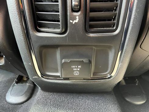 Used 2019 Jeep Grand Cherokee Altitude image 32