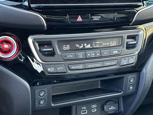 Certified 2024 Honda Ridgeline Black Edition image 23