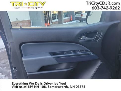 Used 2019 Chevrolet Colorado Z71 w/ Z71 Midnight Edition image 15
