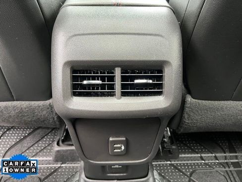 Used 2023 Chevrolet Equinox RS w/ RS Leather Package AWD/4WD image 12