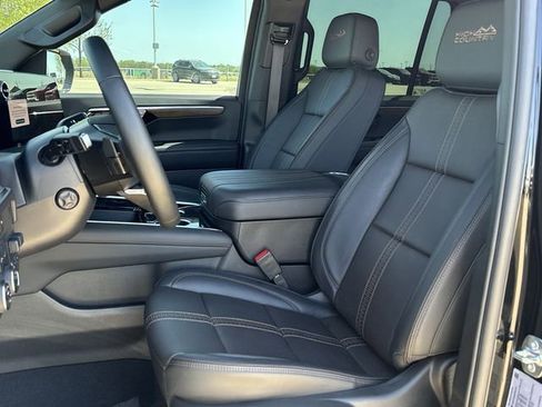 Certified 2025 Chevrolet Tahoe High Country image 26