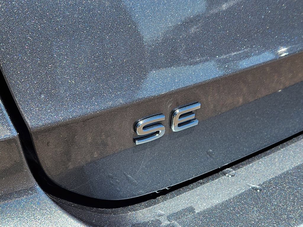 New 2026 Volkswagen Taos SE AWD/4WD image 31